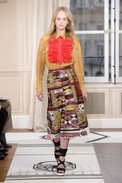 Look 4
